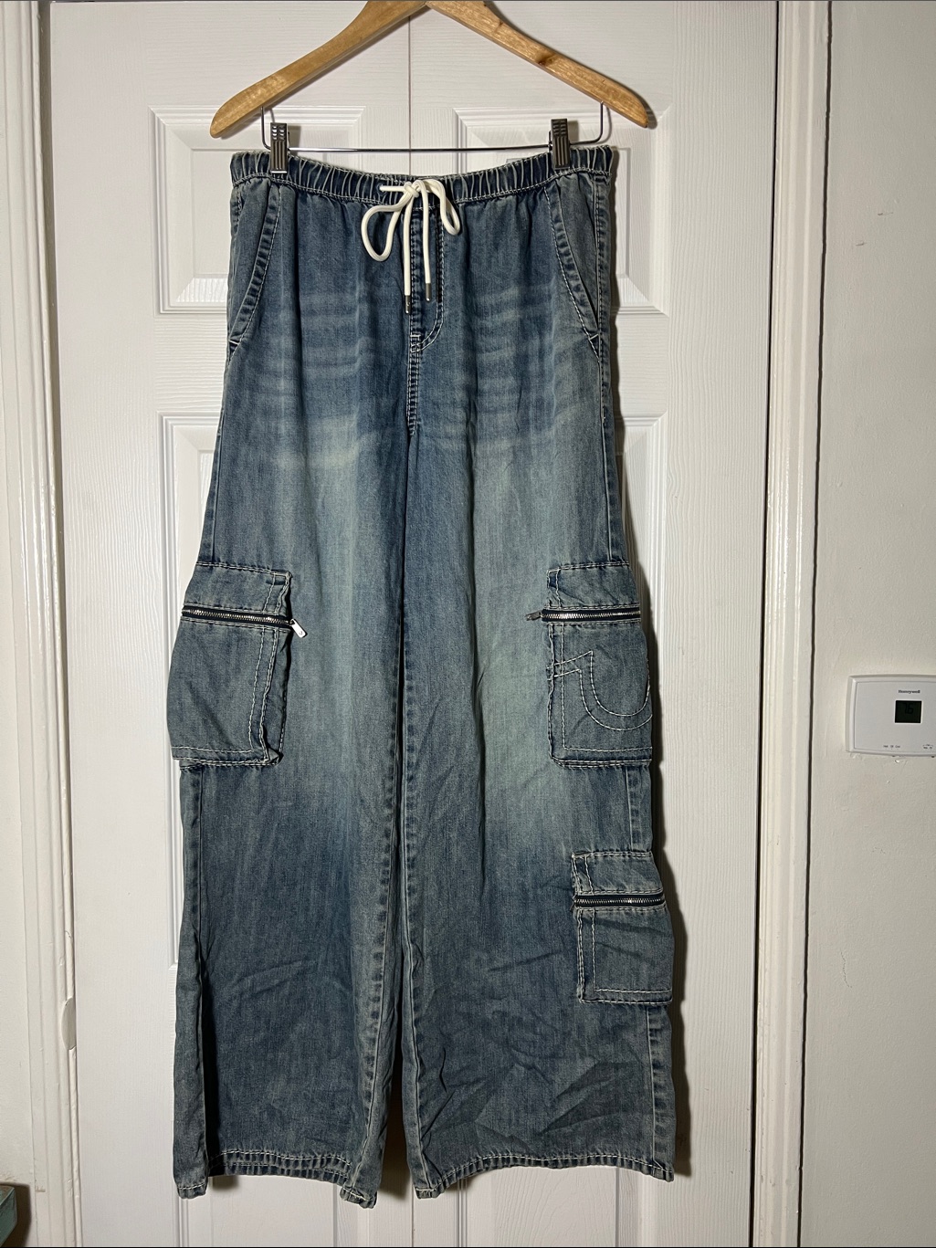 True Religion Jessie Super Baggy Stretch Waist Jean Womenâs 27 Wide Leg